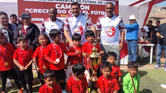 Creciendo con el fútbol llega a su fin en Pachacámac