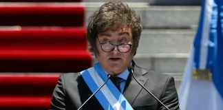 Milei solicita a fuerzas armadas defender la democracia