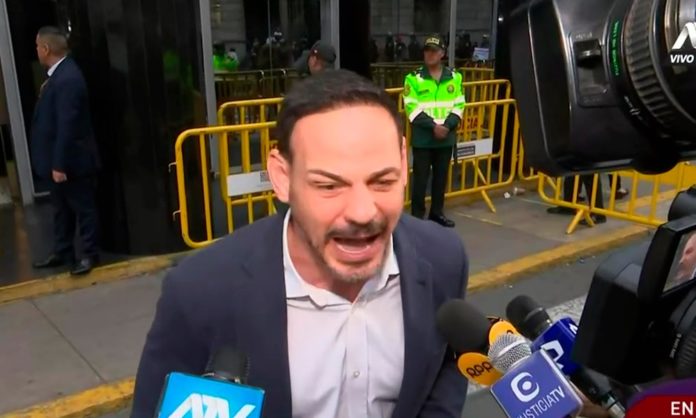 Mark Vito declara que gana 14 mil soles mensuales: ¿Cómo lo hace? Mark Vito declara que gana 14 mil soles mensuales: ¿Cómo lo hace?