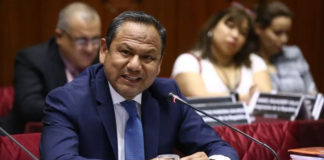 Mariano González se inscribió en el partido "Salvemos al Perú"