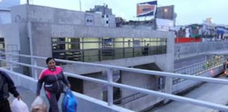 Accidente de bus del metropolitano en Miraflores causa retrasos en Lima