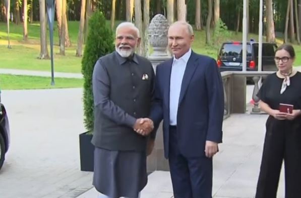 presidente ruso, Vladimir Putin, y el primer ministro indio, Narendra Modi presidente ruso, Vladimir Putin, y el primer ministro indio, Narendra Modi