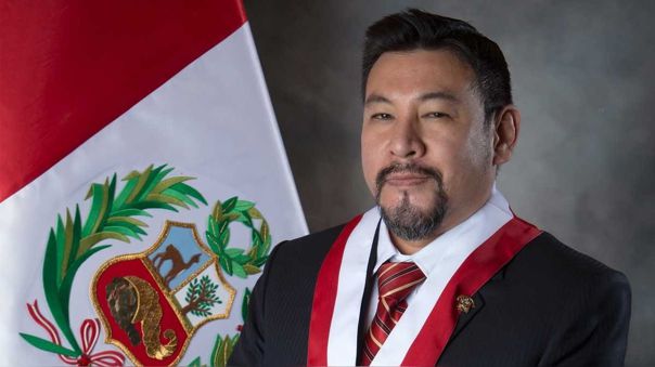 Luis Cordero pretende que sentenciados puedan postular a la Presidencia Luis Cordero pretende que sentenciados puedan postular a la Presidencia