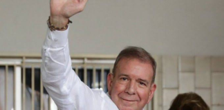 Edmundo González Urrrutia