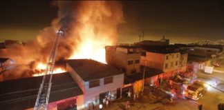 Incendio en Parque Industrial deja un muerto y graves daños