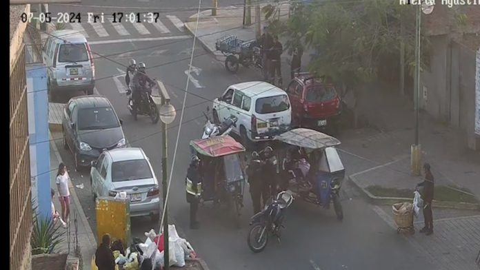 Serenos de El Agustino chapan a fercho cochino