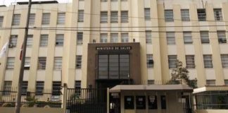 Colegio Médico realiza demanda por decreto