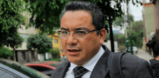 Ministro Santiváñez solicitó desaparecer celular a Jorge Ortíz