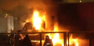 Incendio de camión en vía de evitamiento del Rímac Causa caos vehicular
