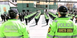 Alférez de la PNP: "Todo es con plata en mano”
