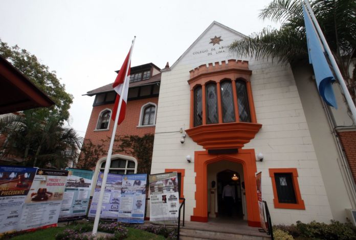 Colegio de Abogados de Lima alerta sobre ley que favorece el crimen organizado Colegio de Abogados de Lima alerta sobre ley que favorece el crimen organizado