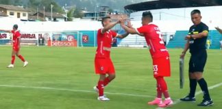 Christian Cueva debutó con la camiseta de Cienciano