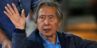 El hijastro de Alberto Fujimori habla por primera vez y revela que está considerando regresar a Perú: "Este o el próximo año".