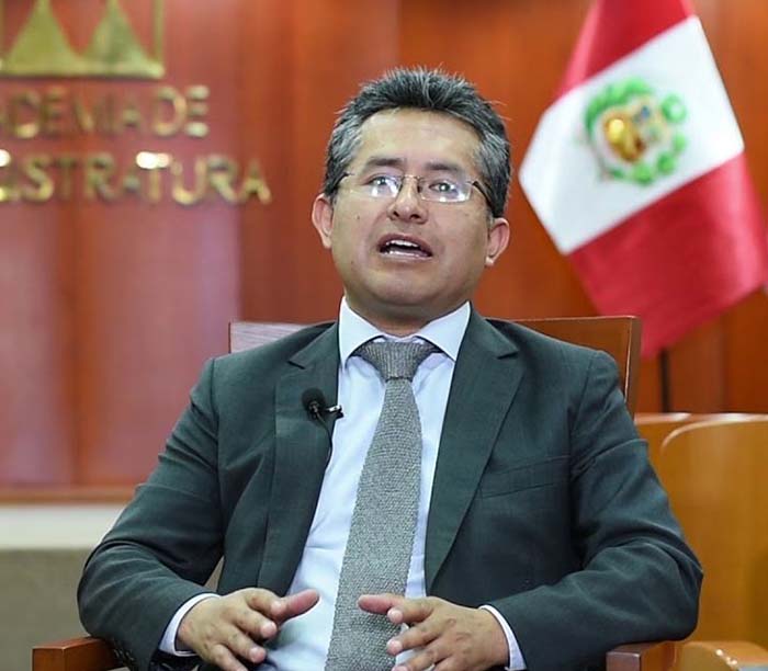 Jurista y penalista Andy Carrión