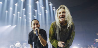 Linkin Park presenta a su nueva vocalista