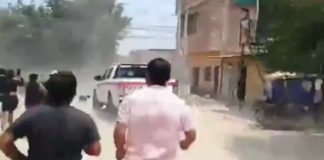 Vehículo que trasladaba a Dina Boluarte fue atacado a pedradas