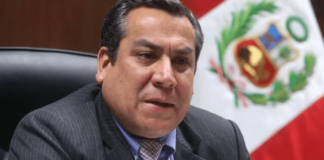 Gustavo Adrianzén descarta emergencia por incendios: "No hay razones críticas"