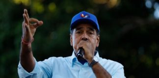 Maduro le solicita al espíritu de Maradona que asuste a Javier Milei