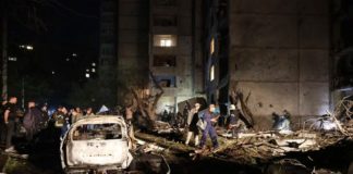 Ataques rusos en Kharkiv dejan 21 heridos y continúan los bombardeos en Ucrania