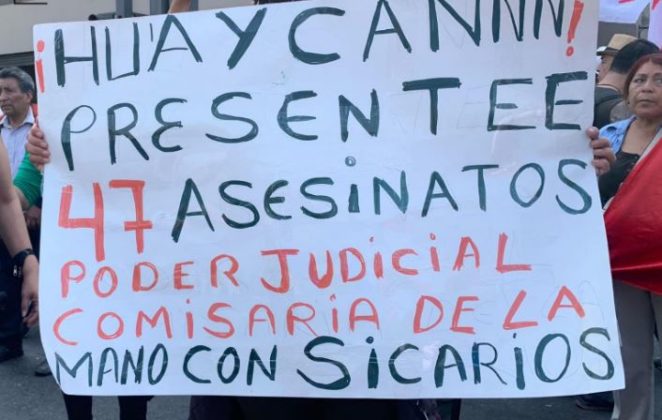 Huayc&aacute;n tambi&eacute;n se puso de pie en el paro