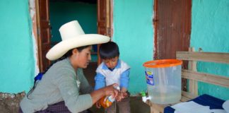 Cuna Más promueve el correcto lavado de manos en más de 280 mil niños usuarios y más de 20 mil gestantes en sus servicios