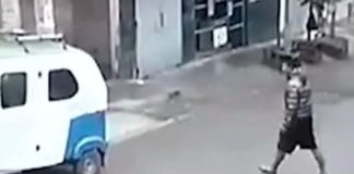 Le roban mototaxi y exigen billetón