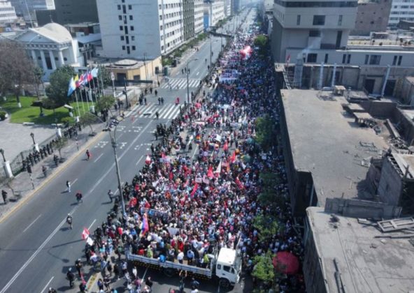 Marcha al Congreso fue multitudinaria