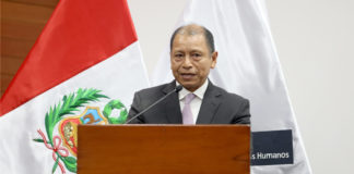 Ministro Maurate critica los paros por no resolver "la probreza"