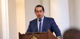 Roberto Burneo es el nuevo presidente del Jurado Nacional de elecciones