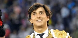 Imposible torear en medio del cruel e incesante hostigamiento al nacional Andrés Roca Rey, de parte del tendido 'siete" en Madrid