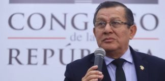 Eduardo Salhuana: "Se someta a la justicia"