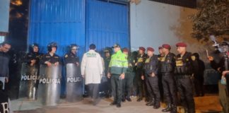 Ate: Sicario mató a docente escolar en la puerta de un colegio