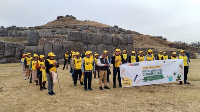 Sentenciados en libertad impulsan limpieza y conservación en áreas naturales de Perú