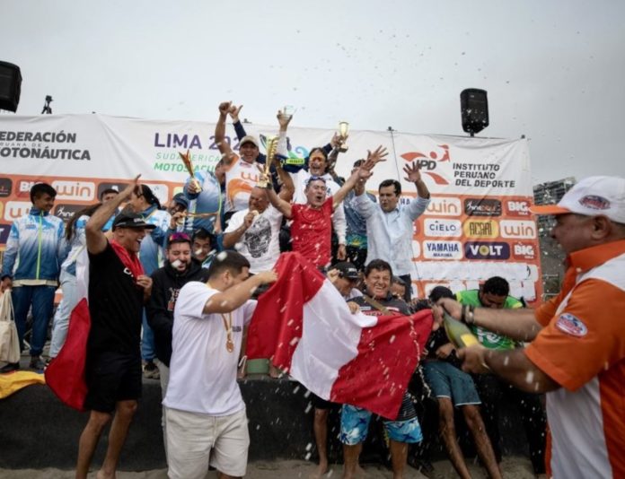 Perú se consagra campeón sudamericano de motos acuáticas por séptima vez