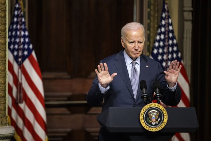 Joe Biden sigue enviando apoyo militar a Ucrania