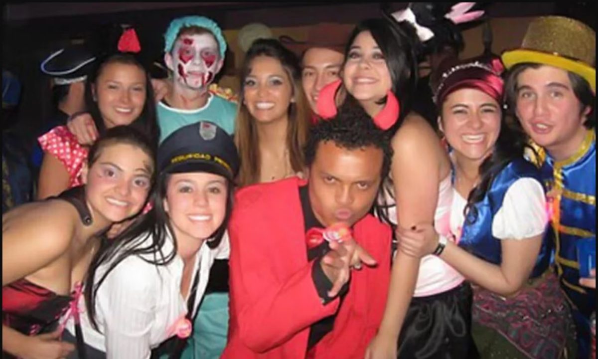 LUIS COLMENARES EL DIABLO Y MINNIE MOUSE