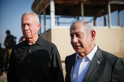 Netanyahu despide a ministro de Defensa