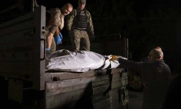 Putin mata a seis en Ucrania