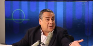 Gustavo Adrianzén respalda ley sobre uso de armas que protege a policías y militares