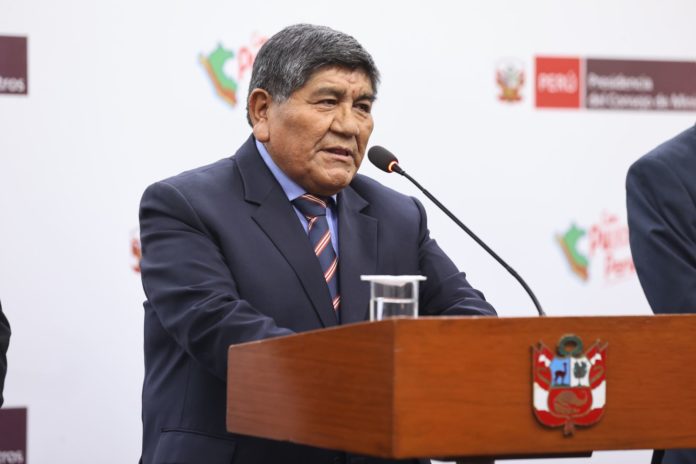Ministro Rómulo Mucho está dispuesto a reemplazar al directorio de Petroperú si no cumple objetivos