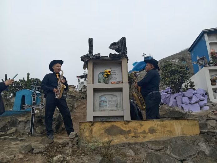 Horarios y restricciones para visitar cementerios este 1 de Noviembre Horarios y restricciones para visitar cementerios este 1 de Noviembre