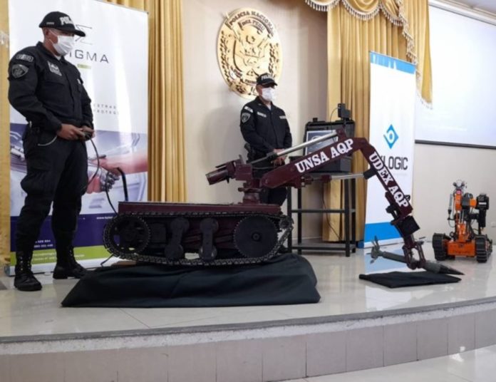 PNP garantizará seguridad con robots creados por estudiantes arequipeños para el APEC PNP garantizará seguridad con robots creados por estudiantes arequipeños para el APEC