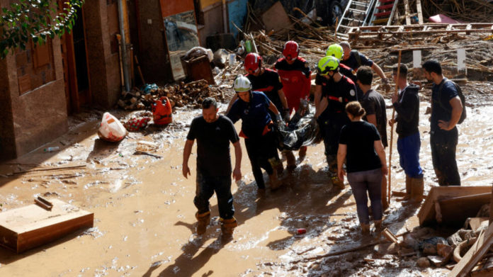 Inundaciones devastadoras en España exponen la urgencia de la crisis climática Inundaciones devastadoras en España exponen la urgencia de la crisis climática