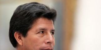 Pedro Castillo cumple dos años detenido y arremete contra Dina Boluarte Pedro Castillo cumple dos años detenido y arremete contra Dina Boluarte