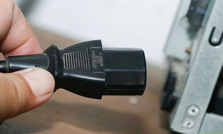 CABLE ELÉCTRICO ESTÉ ENCHUFADO