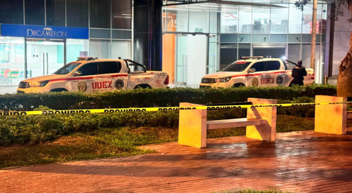 Miraflores: evacuan edificio por falsa alarma de bomba Miraflores: evacuan edificio por falsa alarma de bomba