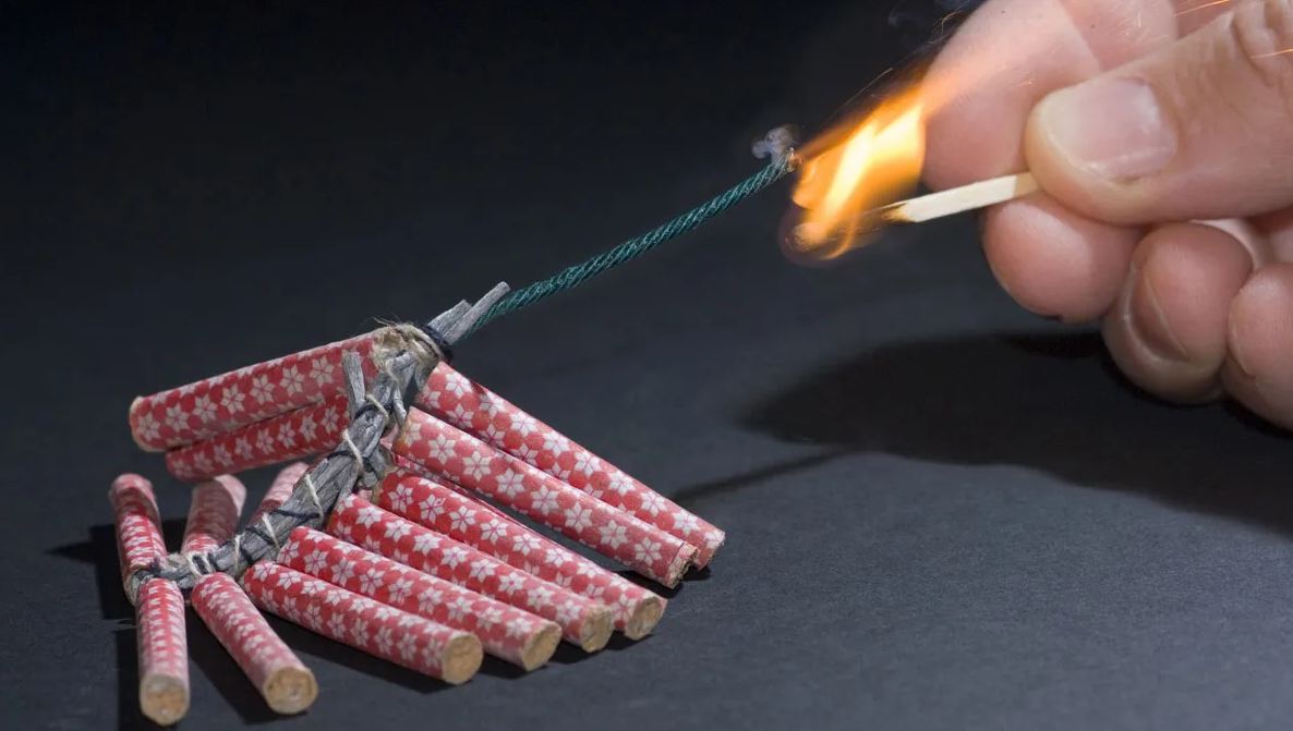 cohetes o fuegos artificiales