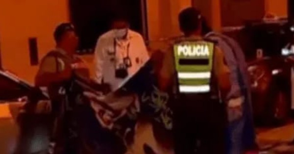 Padre e hijo fueron asesinados en la puerta de su vivienda Padre e hijo fueron asesinados en la puerta de su vivienda