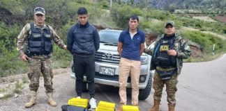 Ayacucho: Dos policias fueron detenidos con fusiles
