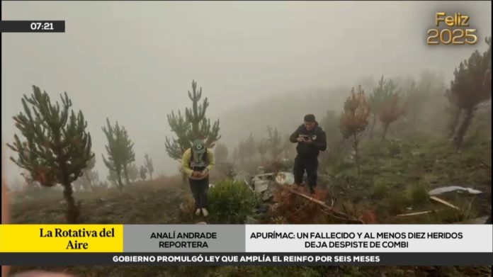 Apurimac: Combi se despistó y cayó hacia un abismo Apurimac: Combi se despistó y cayó hacia un abismo
